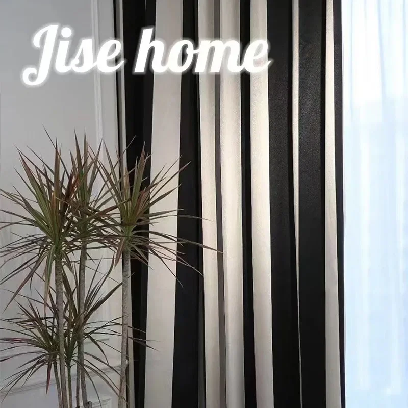 Vertical Striped Black and Whi - огляд і ціна Home Fragrance In French